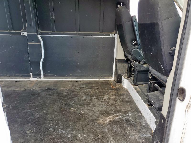 3C6TRVDG9JE148994 - 2018 RAM PROMASTER 2500 HIGH თეთრი ფოტო 11