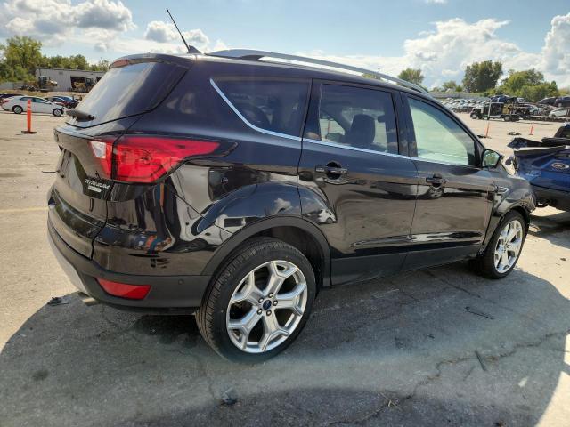 1FMCU0J93KUC08203 - 2019 FORD ESCAPE TITANIUM შავი ფოტო 3
