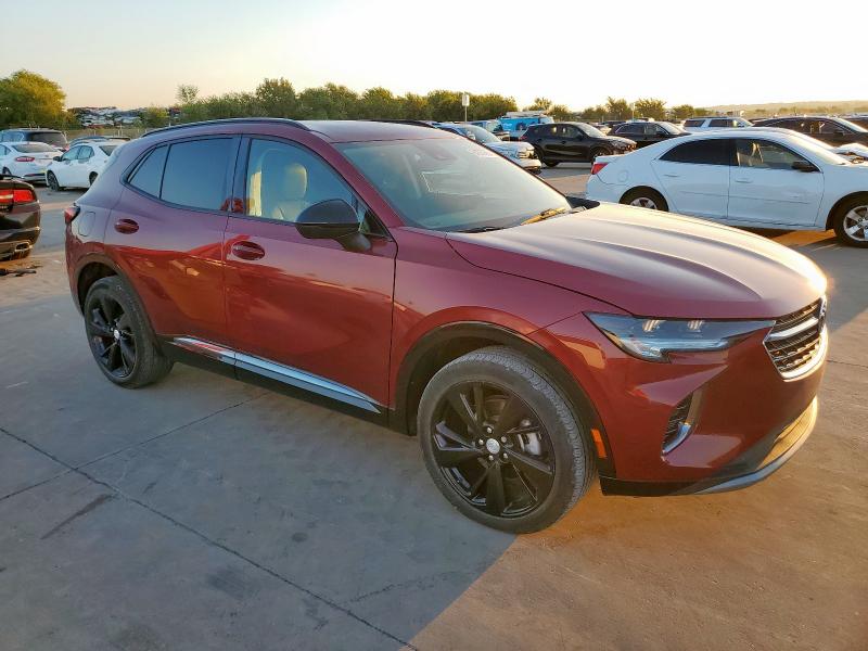 LRBFZNR42MD056229 - 2021 BUICK ENVISION ESSENCE მუქწითელი ფოტო 4