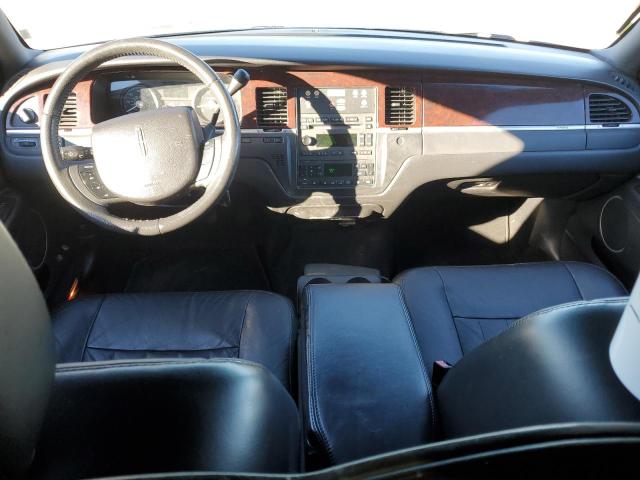 1L1FM88W67Y626084 - 2007 LINCOLN TOWN CAR EXECUTIVE Schwarz Foto 8