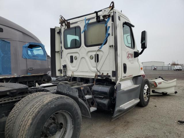 3AKJGEDV2HSHT9299 - 2017 FREIGHTLINER CASCADIA 1 WHITE photo 9