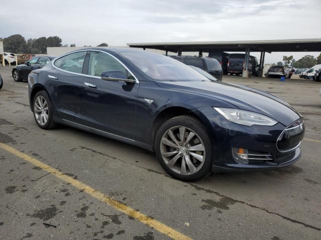 5YJSA1CP8DFP21128 - 2013 TESLA MODEL S BLUE photo 4