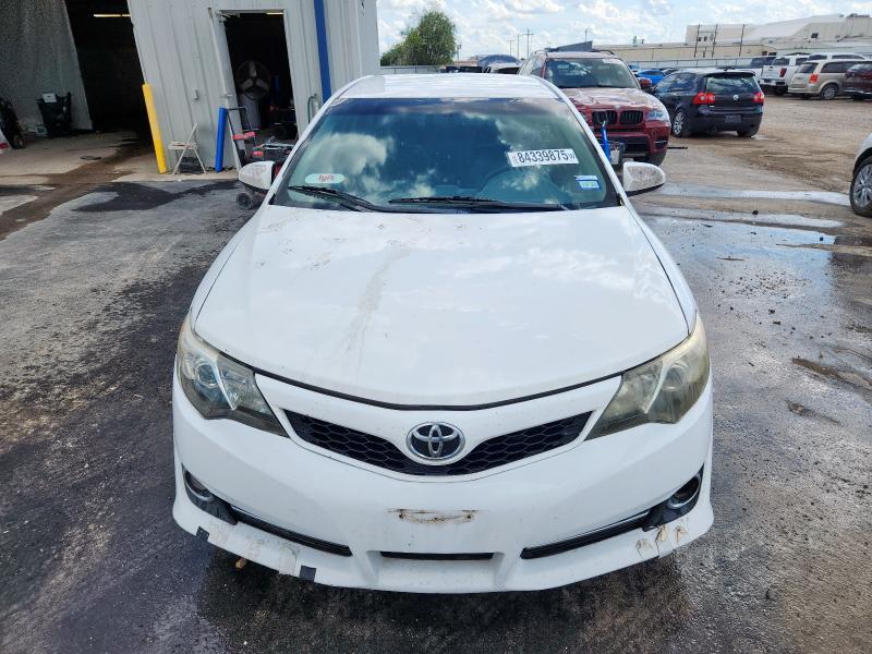 4T1BF1FK3CU110135 - 2012 TOYOTA CAMRY BASE თეთრი ფოტო 5