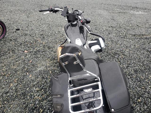 WB10L2303M6E17677 - 2021 BMW R18 CLASSIC BLACK photo 4