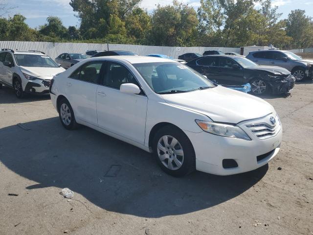 4T4BF3EK6AR044390 - 2010 TOYOTA CAMRY BASE WHITE photo 4