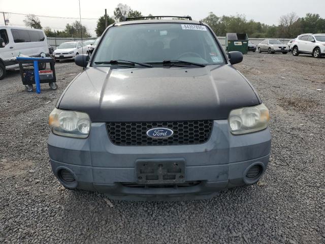 1FMYU92Z75KB28721 - 2005 FORD ESCAPE XLS BLACK photo 5