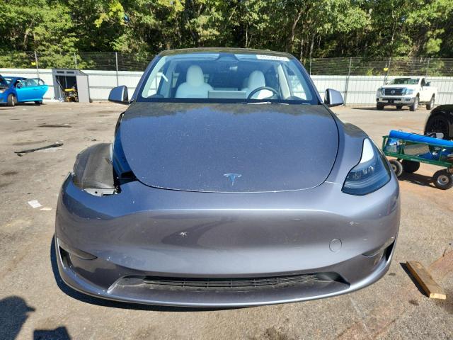 7SAYGDEF7RA288942 - 2024 TESLA MODEL Y GRAY photo 5