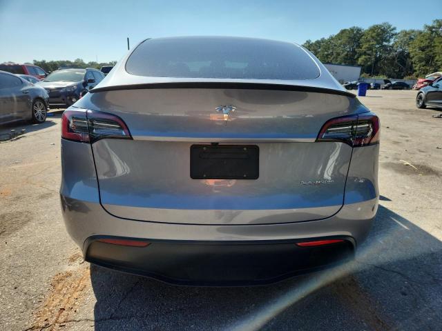 7SAYGDEF7RA288942 - 2024 TESLA MODEL Y GRAY photo 6