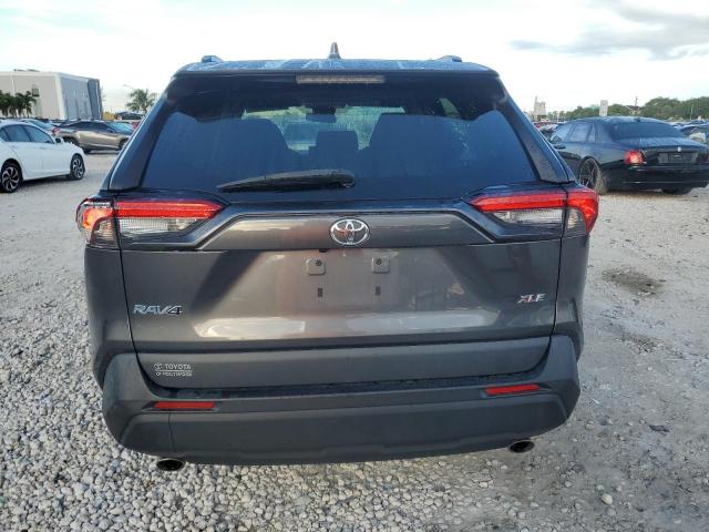 2T3W1RFV6NC178885 - 2022 TOYOTA RAV4 XLE 灰色 照片 6