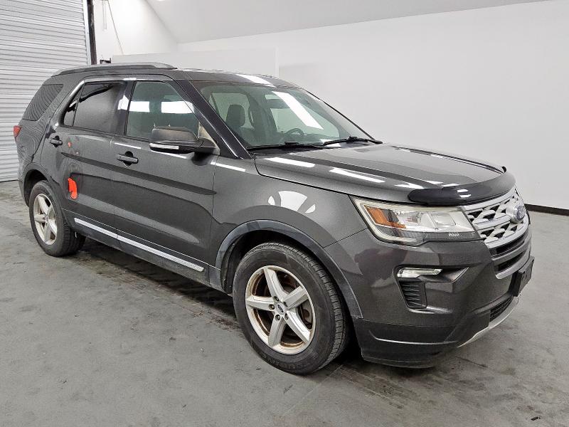 1FM5K7D8XKGB47103 - 2019 FORD EXPLORER XLT GRAY photo 4