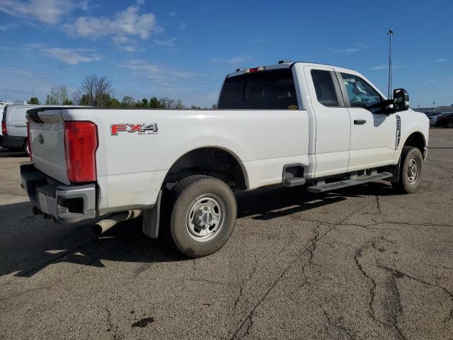 1FT7X2BA3REC96711 - 2024 FORD F250 SUPER DUTY 白色 照片 5
