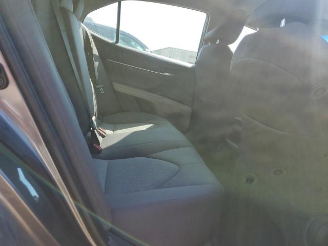 4T1B11HK3JU056859 - 2018 TOYOTA CAMRY L GRAY photo 10