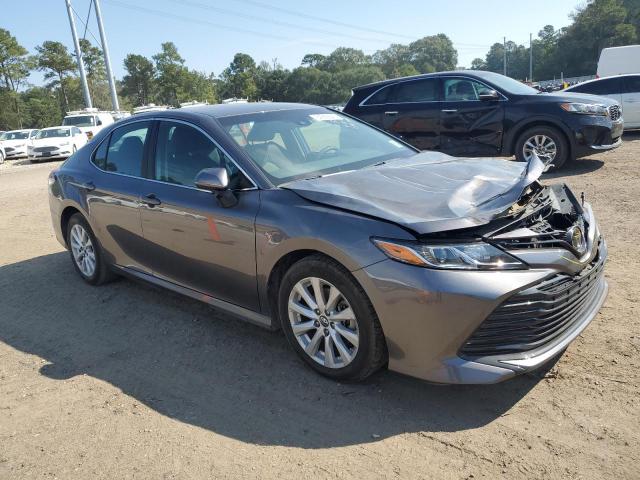 4T1B11HK3JU056859 - 2018 TOYOTA CAMRY L GRAY photo 4