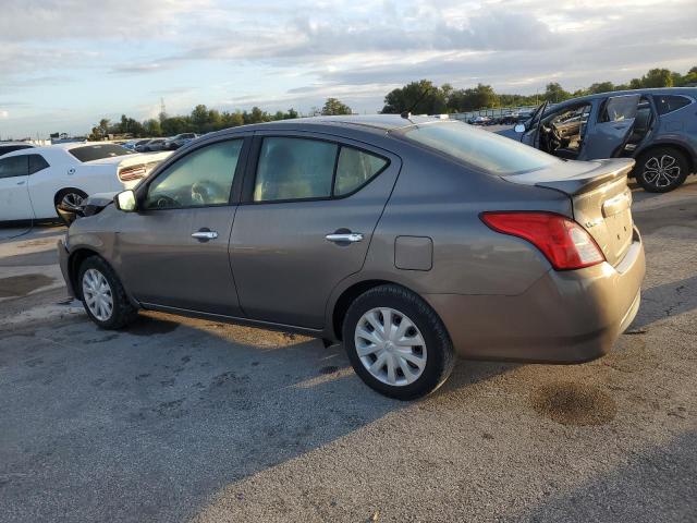 3N1CN7AP0GL838483 - 2016 NISSAN VERSA S GRAY photo 2