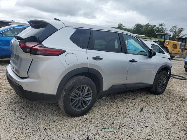 5N1BT3AA7RC711386 - 2024 NISSAN ROGUE S SILVER photo 3