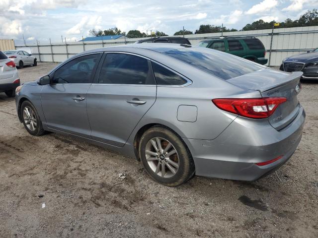 5NPE24AF8HH447006 - 2017 HYUNDAI SONATA SE 银色 照片 2