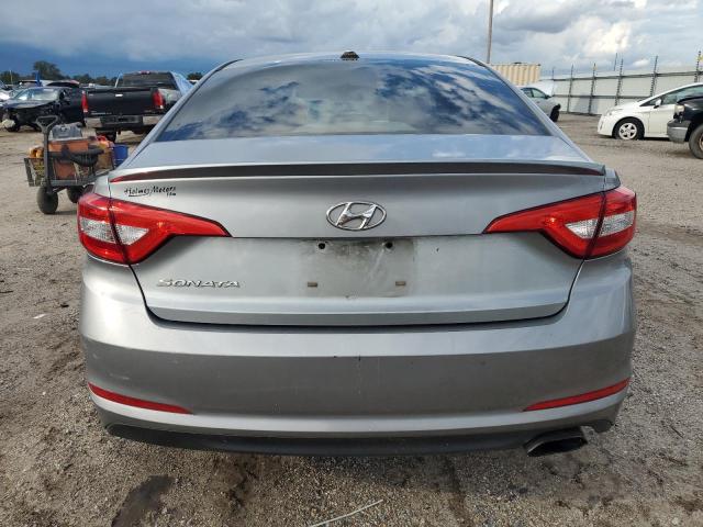 5NPE24AF8HH447006 - 2017 HYUNDAI SONATA SE 银色 照片 6