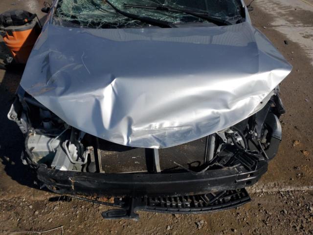 2T1BURHE4GC661533 - 2016 TOYOTA COROLLA L Күміс фото 11