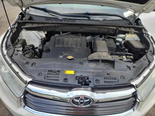 5TDKKRFHXFS050205 - 2015 TOYOTA HIGHLANDER XLE WHITE photo 11
