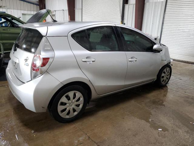 JTDKDTB34D1547598 - 2013 TOYOTA PRIUS C SILVER photo 3