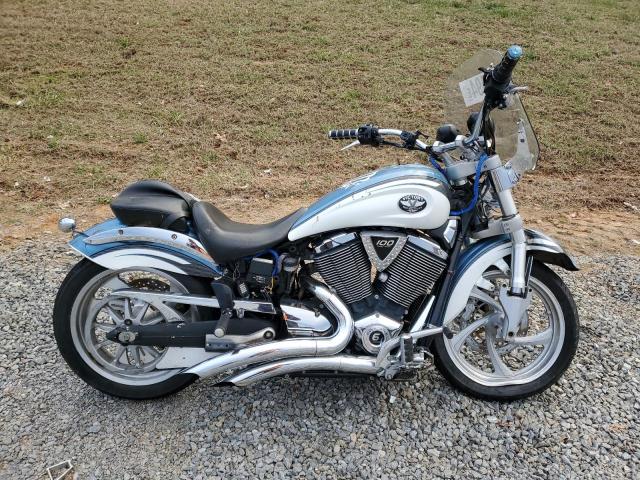 5VPCB26D293004724 - 2009 VICTORY MOTORCYCLES KINGPIN 蓝色 照片 1