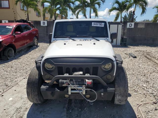 1C4BJWDG6HL690704 - 2017 JEEP WRANGLER U SPORT WHITE photo 5