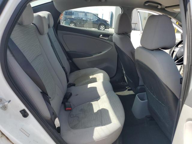 KMHCT4AE3HU305868 - 2017 HYUNDAI ACCENT SE თეთრი ფოტო 10