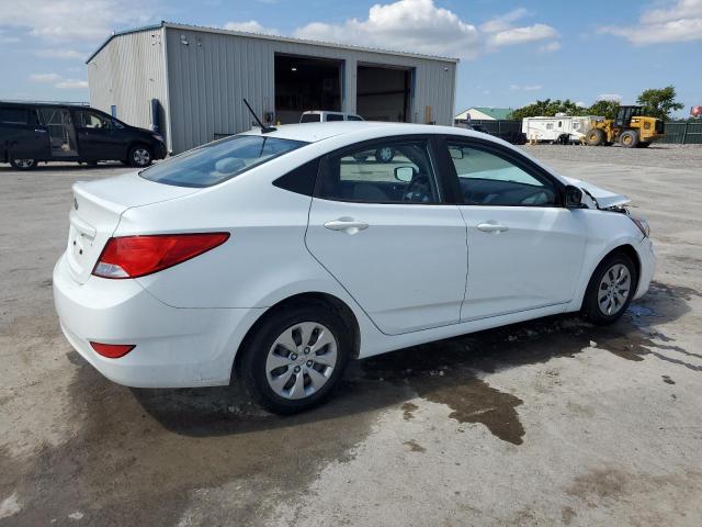 KMHCT4AE3HU305868 - 2017 HYUNDAI ACCENT SE თეთრი ფოტო 3
