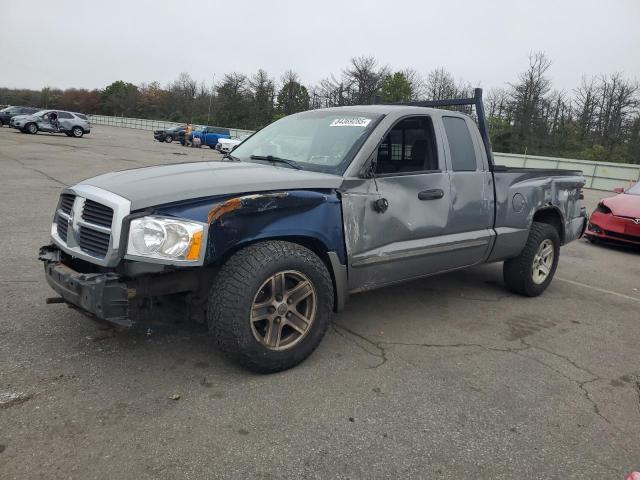 2005 DODGE DAKOTA SLT, 