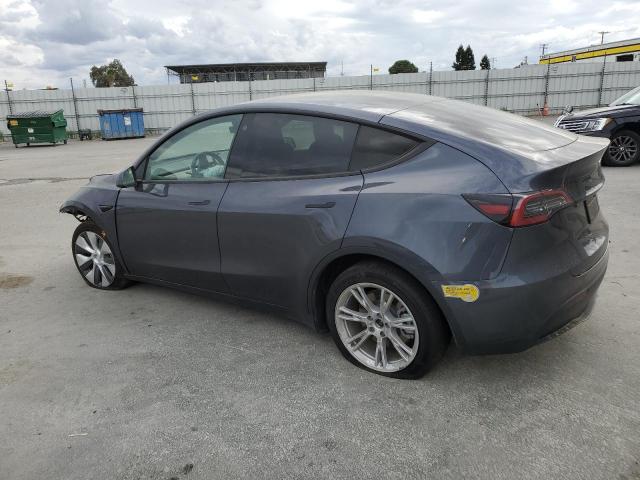 5YJYGDEE2MF257999 - 2021 TESLA MODEL Y 银色 照片 2