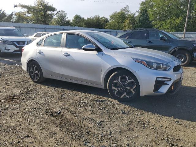 3KPF24AD3LE173715 - 2020 KIA FORTE FE SILVER photo 4