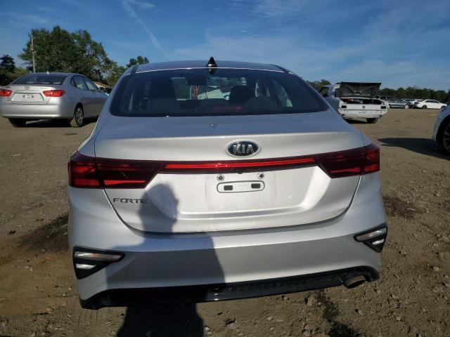3KPF24AD3LE173715 - 2020 KIA FORTE FE SILVER photo 6