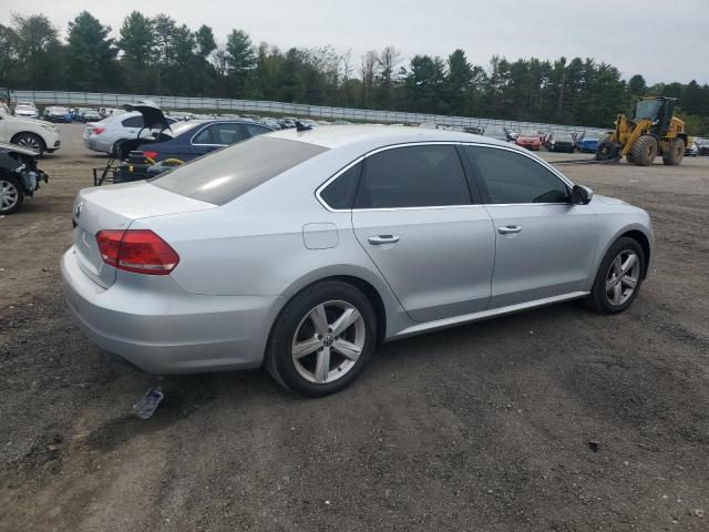 1VWBP7A33DC142222 - 2013 VOLKSWAGEN PASSAT SE 银色 照片 3