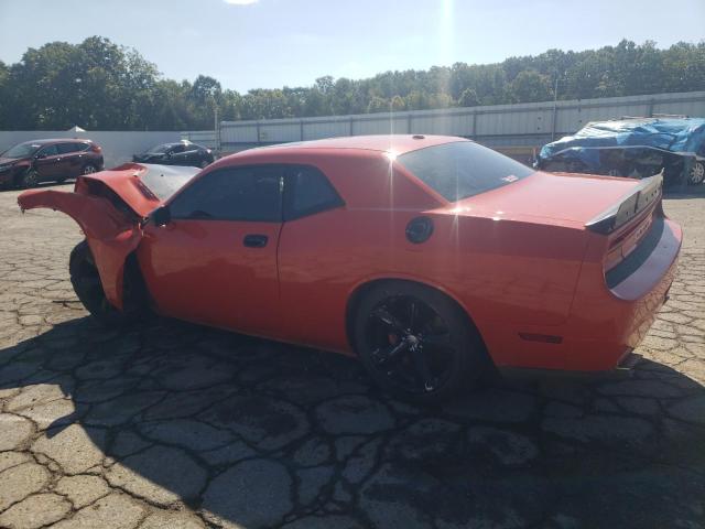 2B3LJ74W08H301698 - 2008 DODGE CHALLENGER SRT-8 ORANGE photo 2