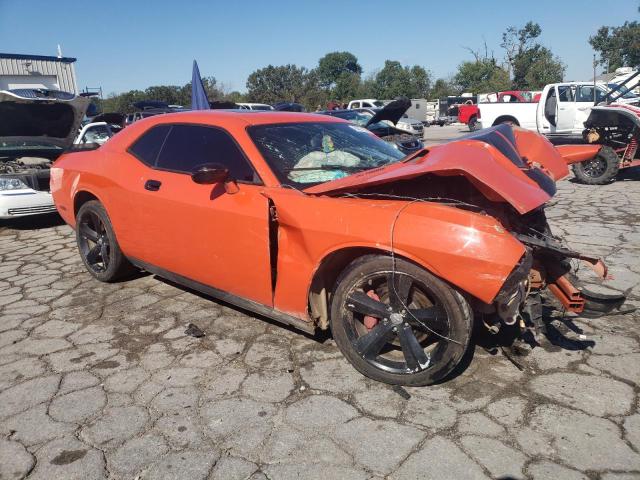 2B3LJ74W08H301698 - 2008 DODGE CHALLENGER SRT-8 ORANGE photo 4