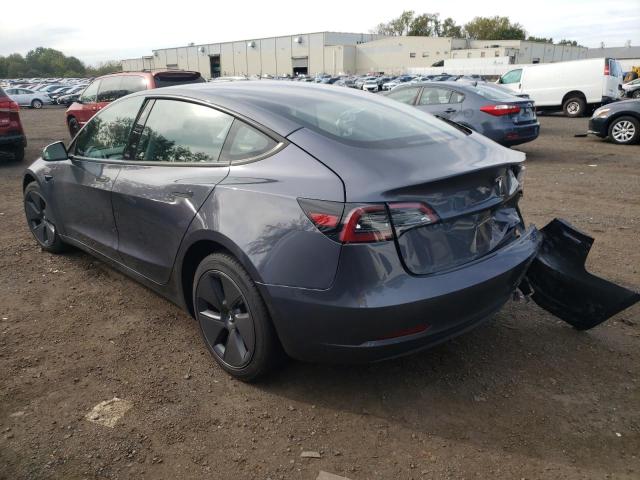 5YJ3E1EA9PF667828 - 2023 TESLA MODEL 3 灰色 照片 2