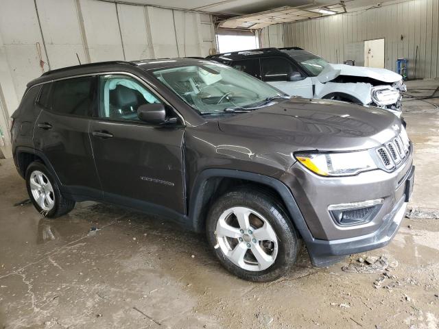 3C4NJDBB5KT849541 - 2019 JEEP COMPASS LATITUDE Braun Foto 4