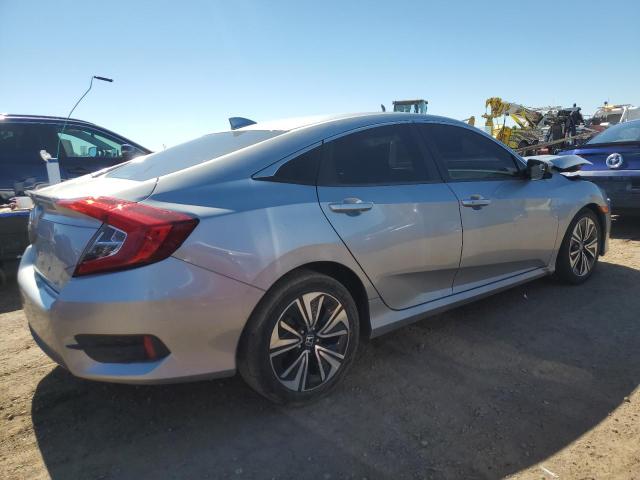 JHMFC1F34JX012202 - 2018 HONDA CIVIC EX ნაცრისფერი ფოტო 3