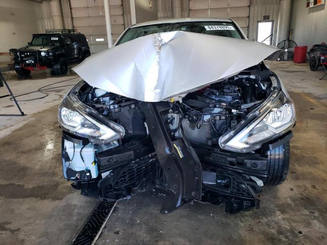 3N1AB7AP1JY321171 - 2018 NISSAN SENTRA S SILVER photo 5