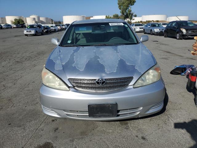 4T1BE32K42U552229 - 2002 TOYOTA CAMRY LE SILVER photo 5