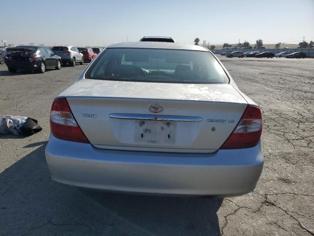 4T1BE32K42U552229 - 2002 TOYOTA CAMRY LE SILVER photo 6