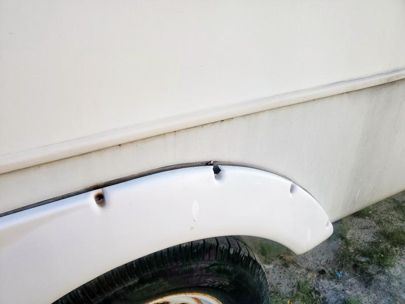 4YDF3122931480685 - 2003 KEYSTONE EVEREST WHITE photo 10