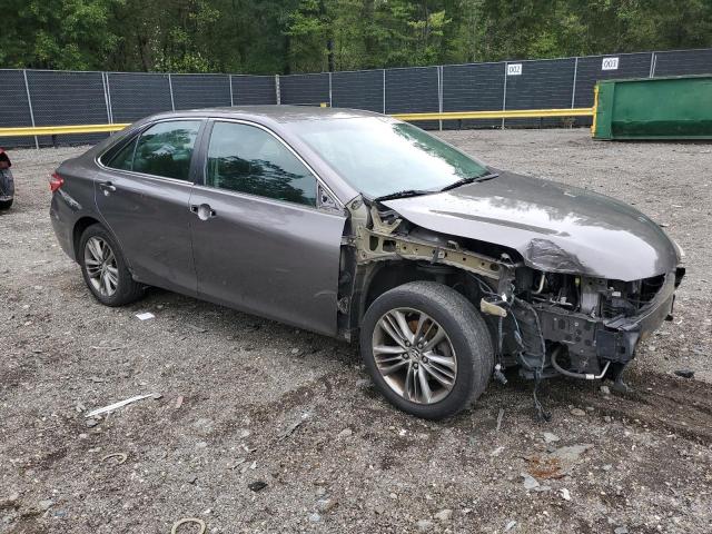 4T1BF1FK2GU171739 - 2016 TOYOTA CAMRY LE GRAY photo 4