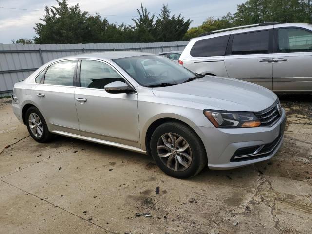 1VWAT7A30HC071199 - 2017 VOLKSWAGEN PASSAT S SILVER photo 4