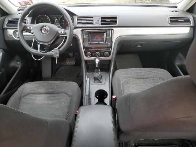 1VWAT7A30HC071199 - 2017 VOLKSWAGEN PASSAT S SILVER photo 8