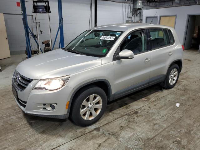 2009 VOLKSWAGEN TIGUAN S, 