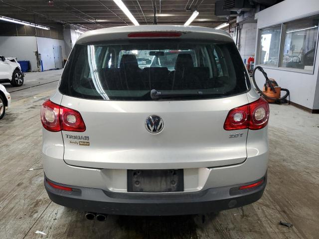 WVGAV75N09W510583 - 2009 VOLKSWAGEN TIGUAN S SILVER photo 6