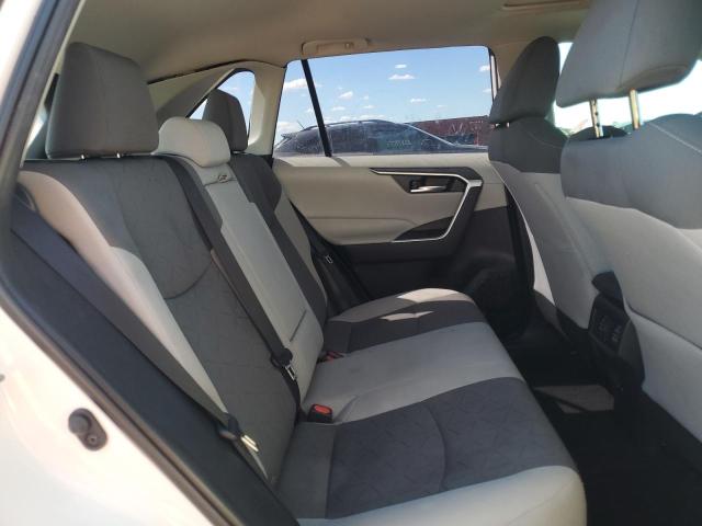 2T3W1RFV6MC091762 - 2021 TOYOTA RAV4 XLE 白色 照片 11