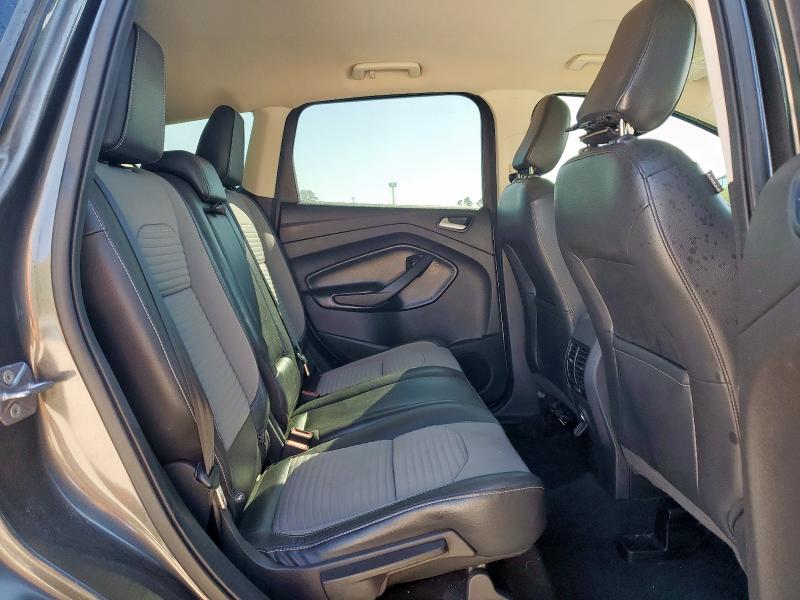 1FMCU0GD9KUA40997 - 2019 FORD ESCAPE SE فحمي صورة 11