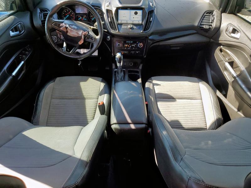 1FMCU0GD9KUA40997 - 2019 FORD ESCAPE SE فحمي صورة 8